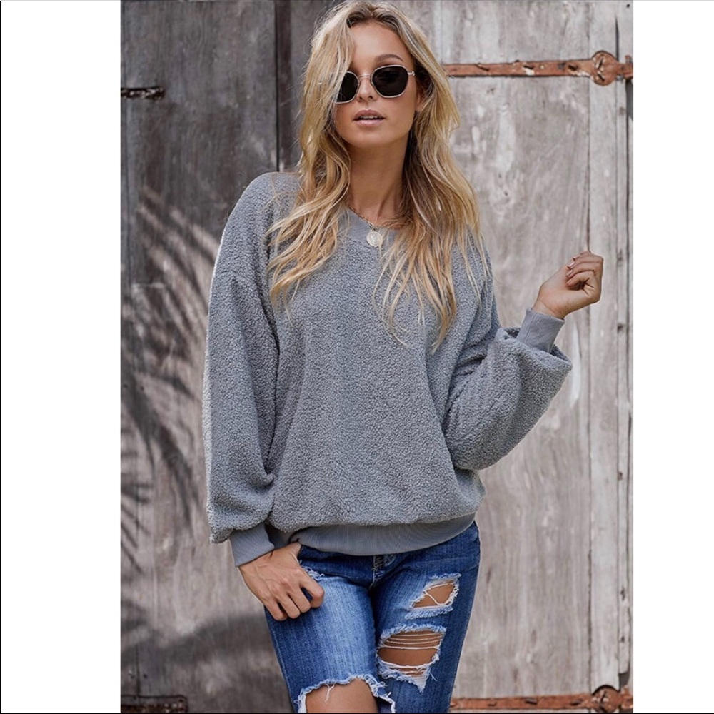 ✶NEW Fuzzy Gray Pullover Sweatshirt Coat Top✶ - Picture 4 of 8